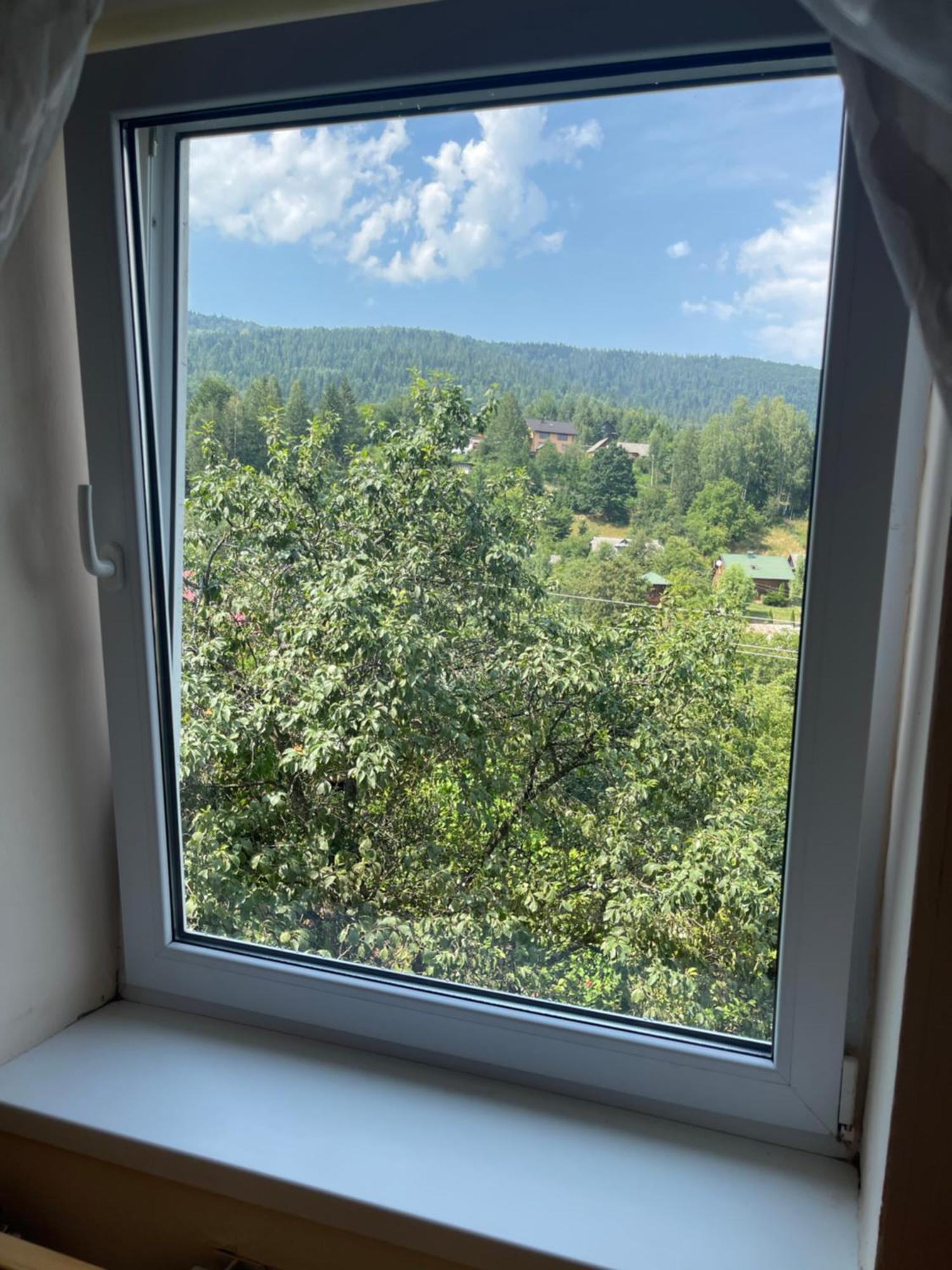 Apartamento Zabava Yaremche Exterior foto