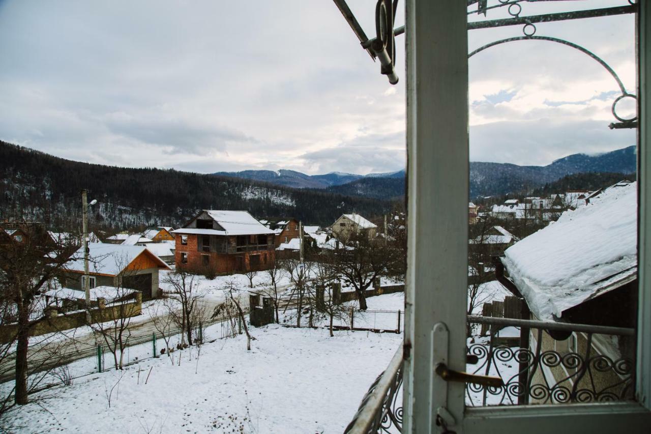 Apartamento Zabava Yaremche Exterior foto